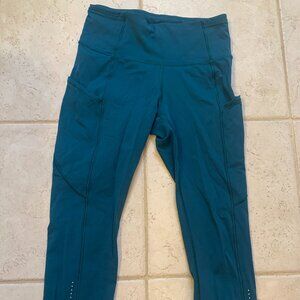 Lululemon Womens' High-Rise Crop Size 4 Teal